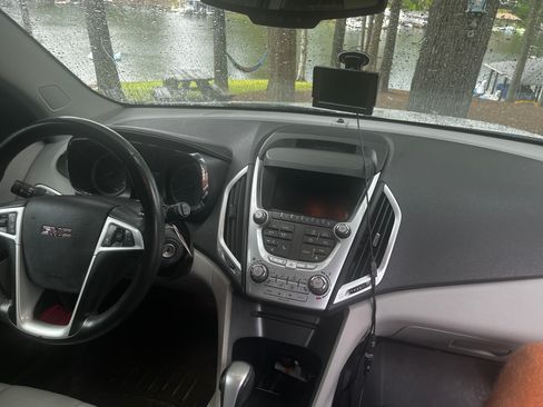 Used 2015 GMC Terrain SLT FWD image 9