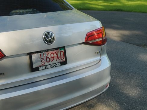 Used 2015 Volkswagen Jetta TDI SEL FWD image 12
