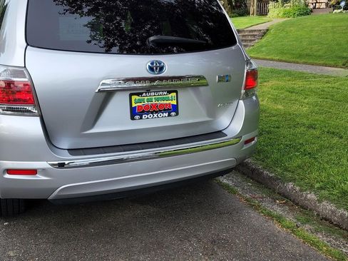 Used 2013 Toyota Highlander Limited image 6