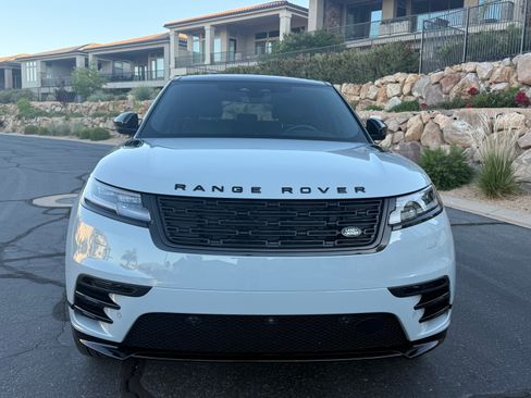 Used 2024 Land Rover Range Rover Velar Dynamic SE AWD/4WD image 2