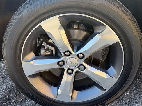 Used 2021 Jeep Grand Cherokee L Limited image 29