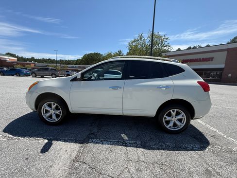 Used 2010 Nissan Rogue SL FWD image 2
