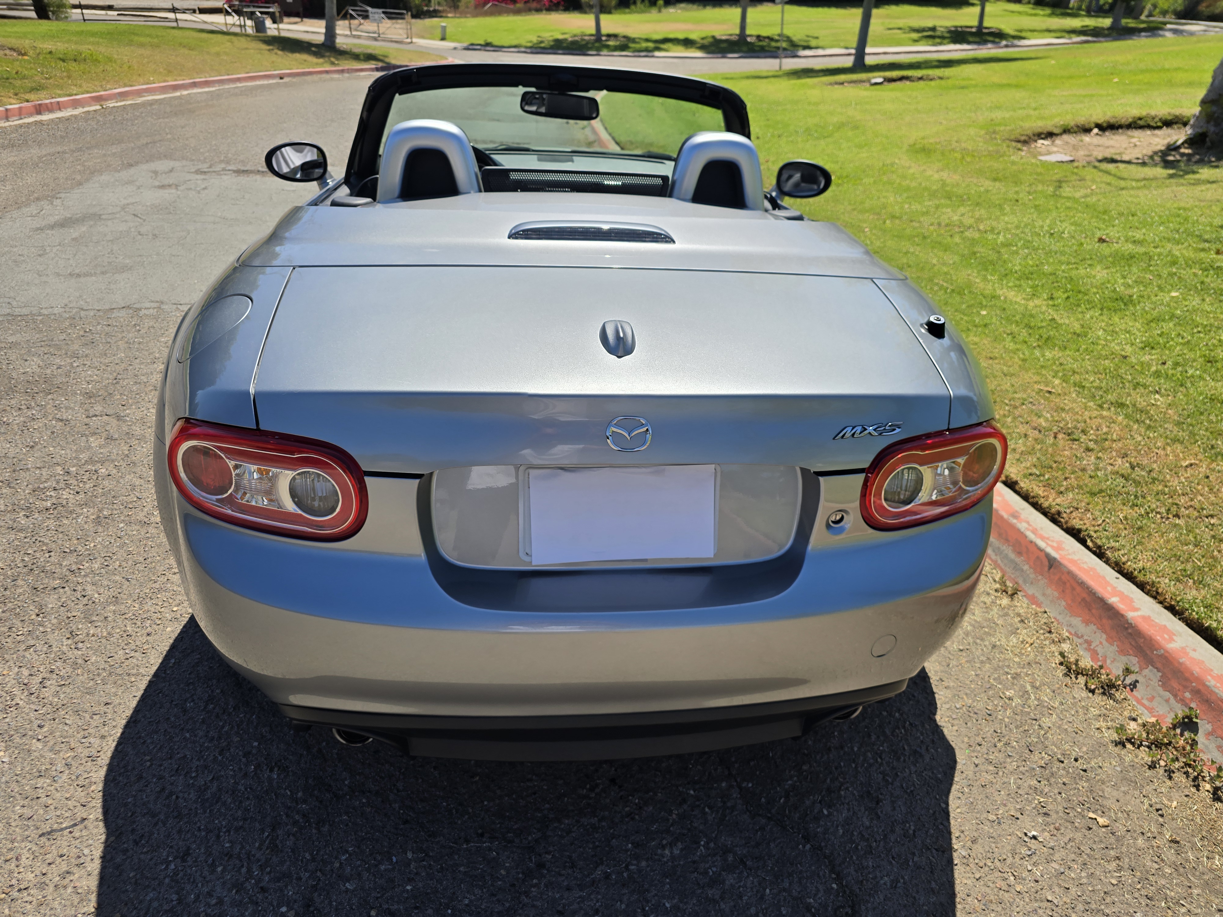 Used 2013 MAZDA MX-5 Miata Grand Touring w/ Premium Pkg RWD image 5