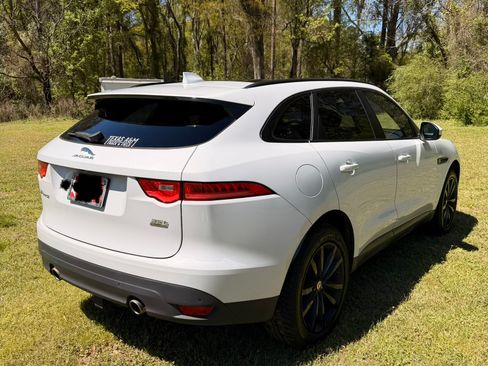 Used 2017 Jaguar F-PACE Prestige AWD/4WD image 8