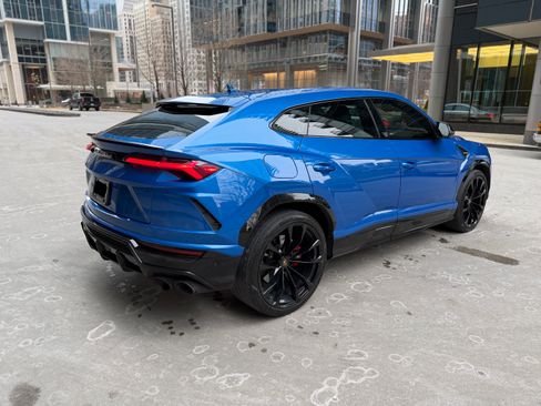 Used 2021 Lamborghini Urus image 9