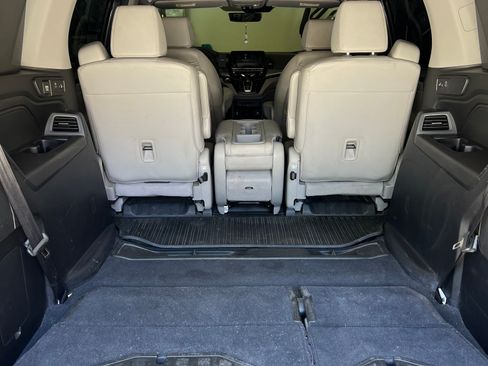 Used 2018 Honda Odyssey Elite image 19
