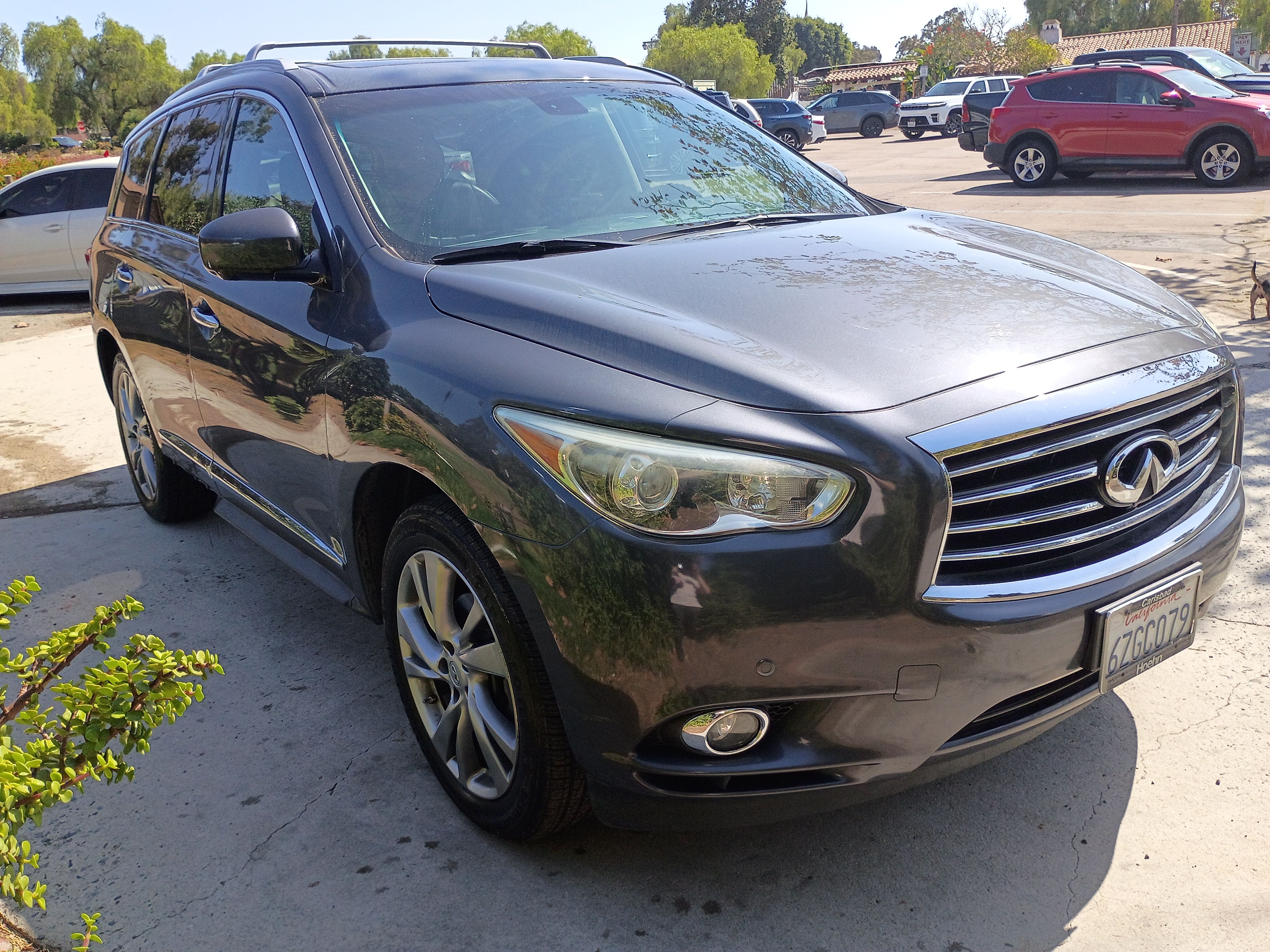 Used 2013 INFINITI JX35 FWD w/ Premium Pkg image 9