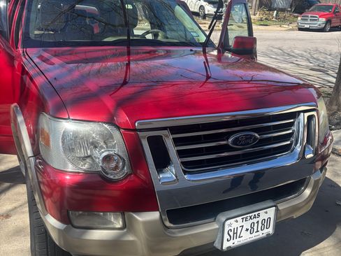 Used 2009 Ford Explorer Eddie Bauer image 5