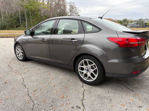 Used 2015 Ford Focus SE w/ Equipment Group 201A image 8