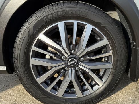 Used 2022 Nissan Kicks SV w/ Exterior Package FWD image 27