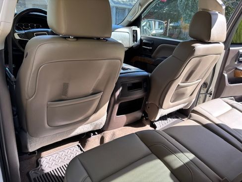 Used 2014 GMC Sierra 1500 SLT w/ Suspension Package, Off-Road image 16