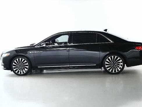 Used 2020 Lincoln Continental Black Label w/ Rear Seat Amenities Package image 16