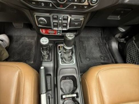Used 2021 Jeep Wrangler Unlimited Rubicon AWD/4WD image 29