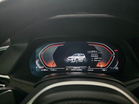 Used 2022 BMW X7 xDrive40i w/ M Sport Package image 8