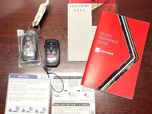 Used 2022 Toyota RAV4 XSE w/ Weather Package image 17