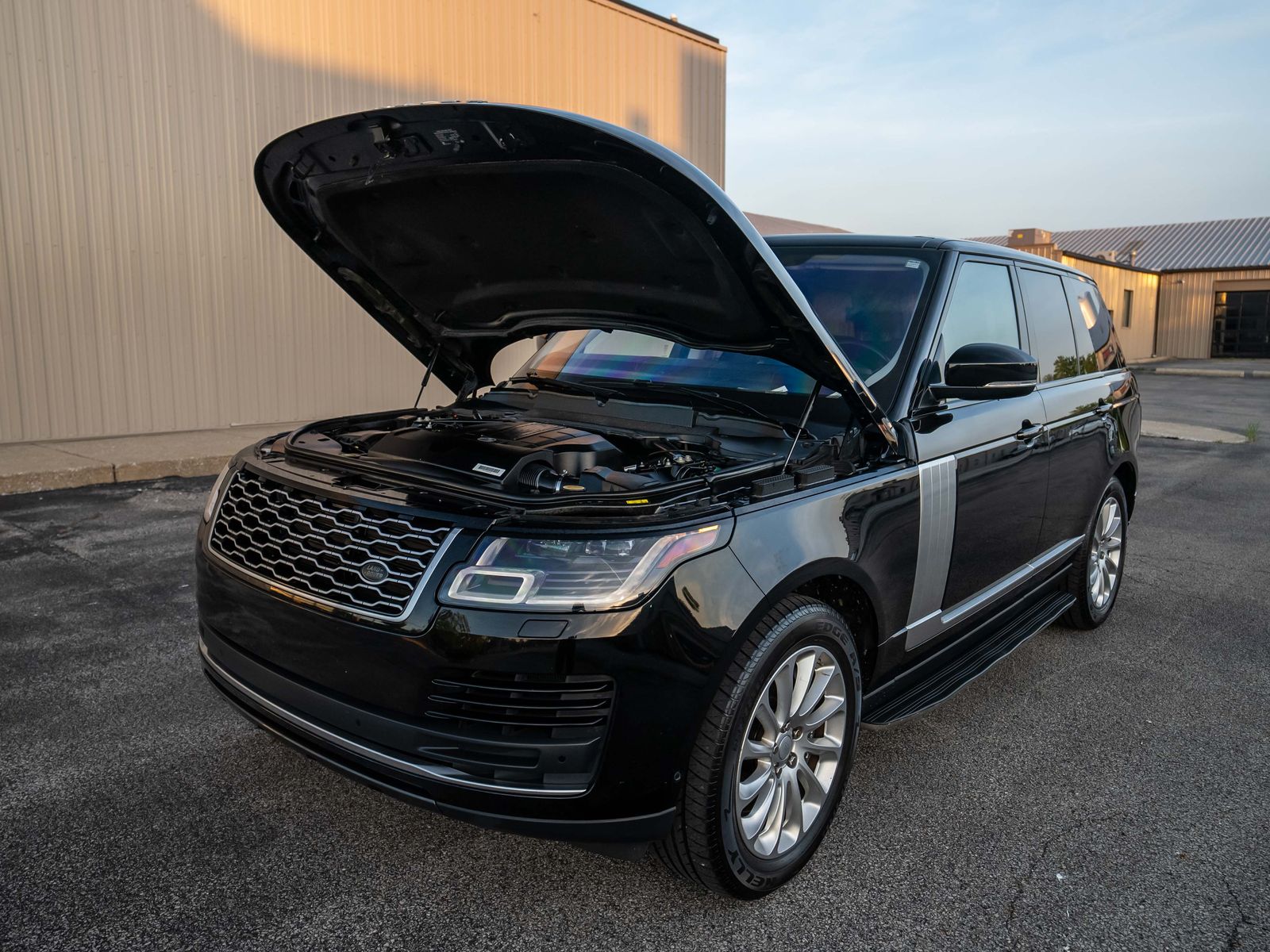 Used 2019 Land Rover Range Rover HSE AWD/4WD image 8