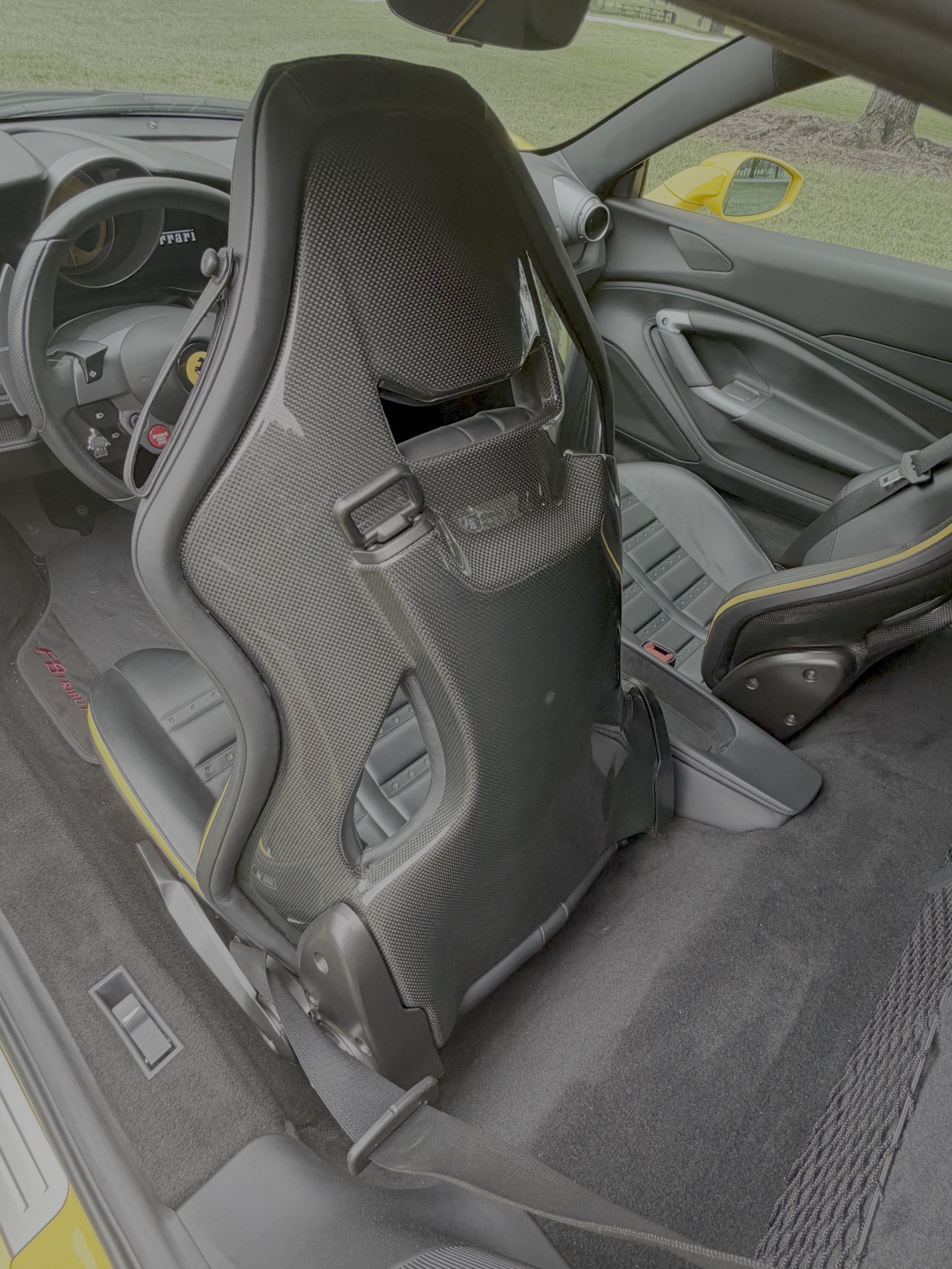 Used 2020 Ferrari F8 Tributo RWD image 14