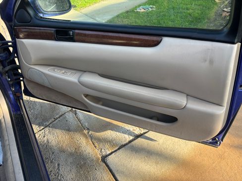 Used 1997 Lexus SC 300 Coupe image 9