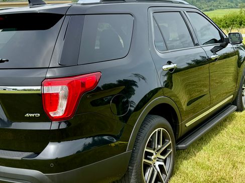 Used 2017 Ford Explorer Limited AWD/4WD image 5