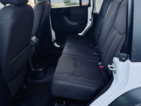 Used 2013 Jeep Wrangler Unlimited Sport image 18