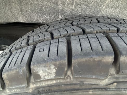 Used 2015 Chevrolet Express 2500 RWD image 10