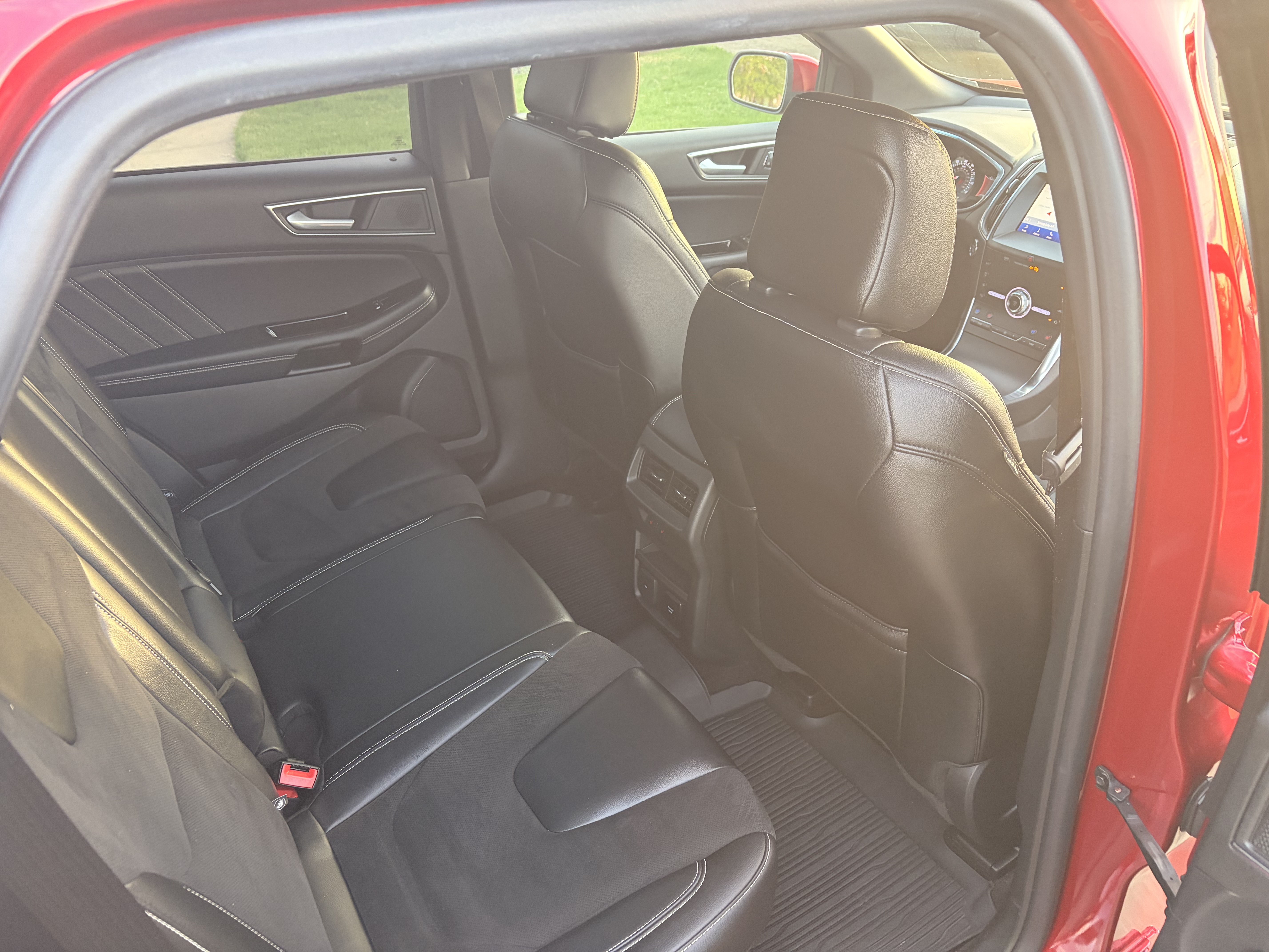 Used 2020 Ford Edge ST w/ Equipment Group 401A AWD/4WD image 23