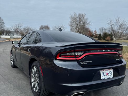 Used 2017 Dodge Charger SXT w/ AWD Plus Group image 5