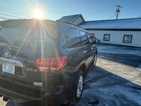 Used 2012 Toyota Sequoia Platinum image 5