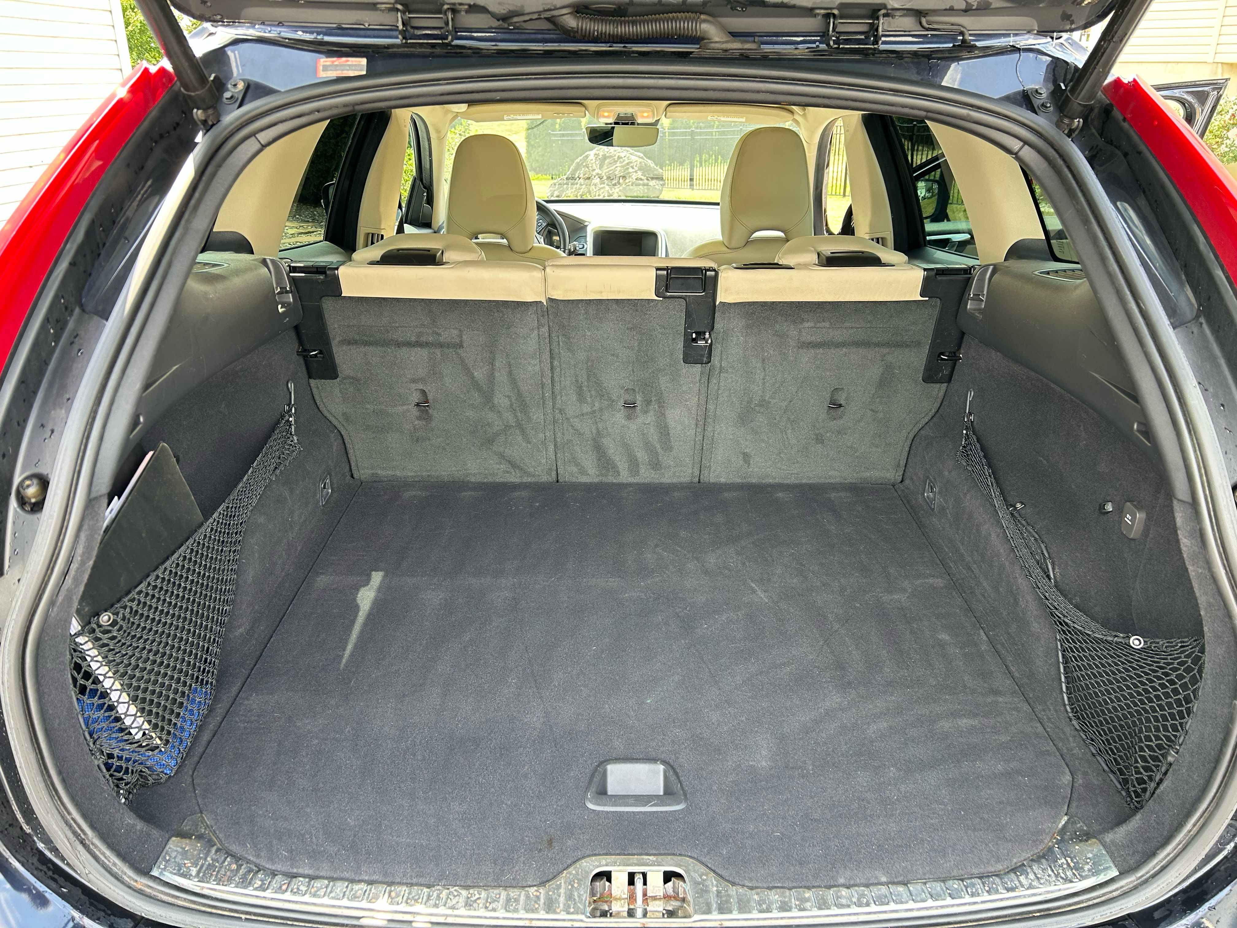 Used 2017 Volvo XC60 T5 Inscription w/ Preferred Option Package FWD image 6