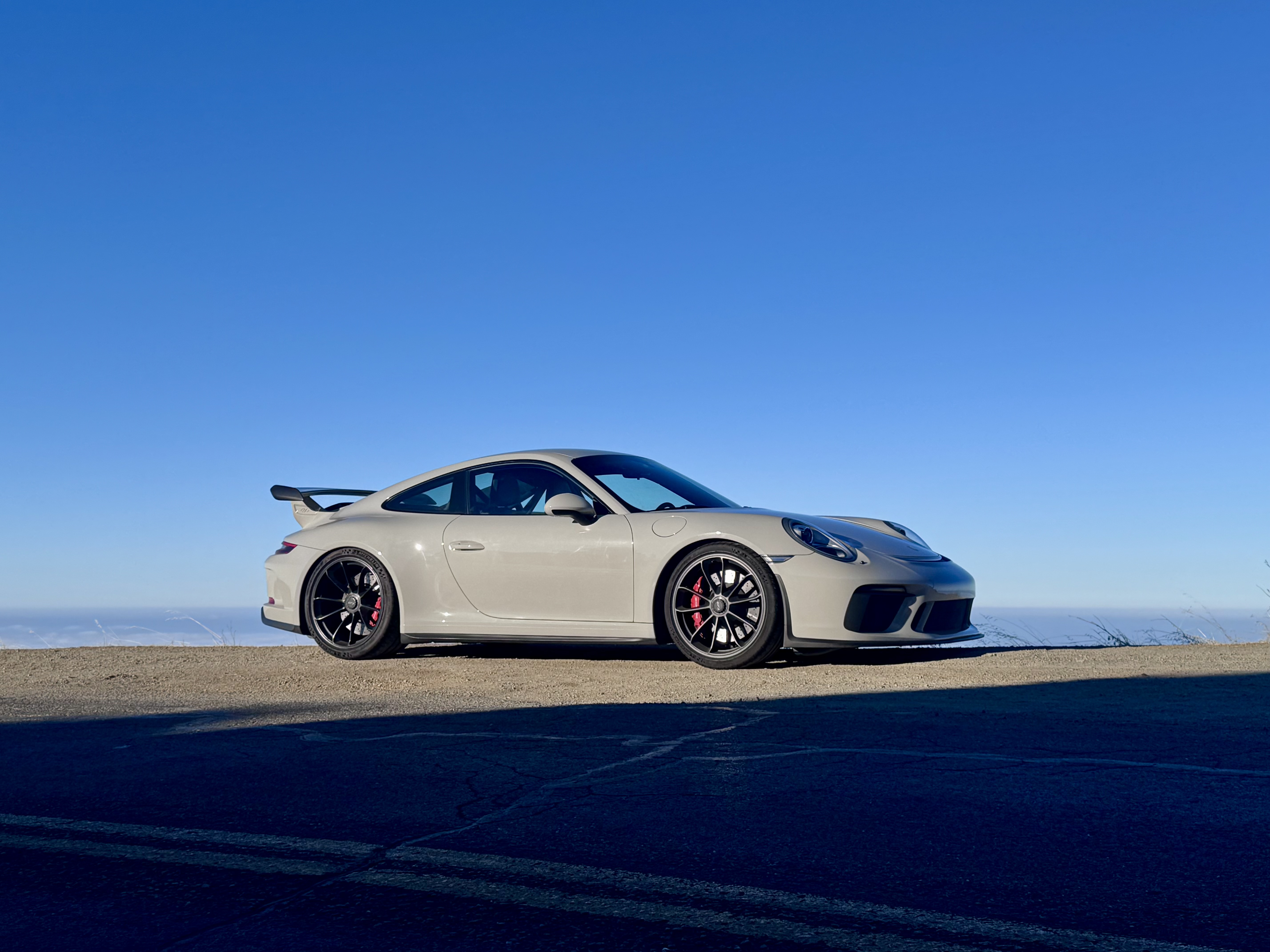 Used 2018 Porsche 911 GT3 RWD image 2