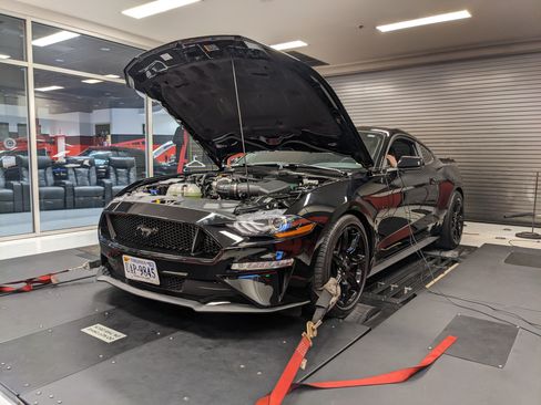 Used 2020 Ford Mustang GT w/ Equipment Group 301A image 9