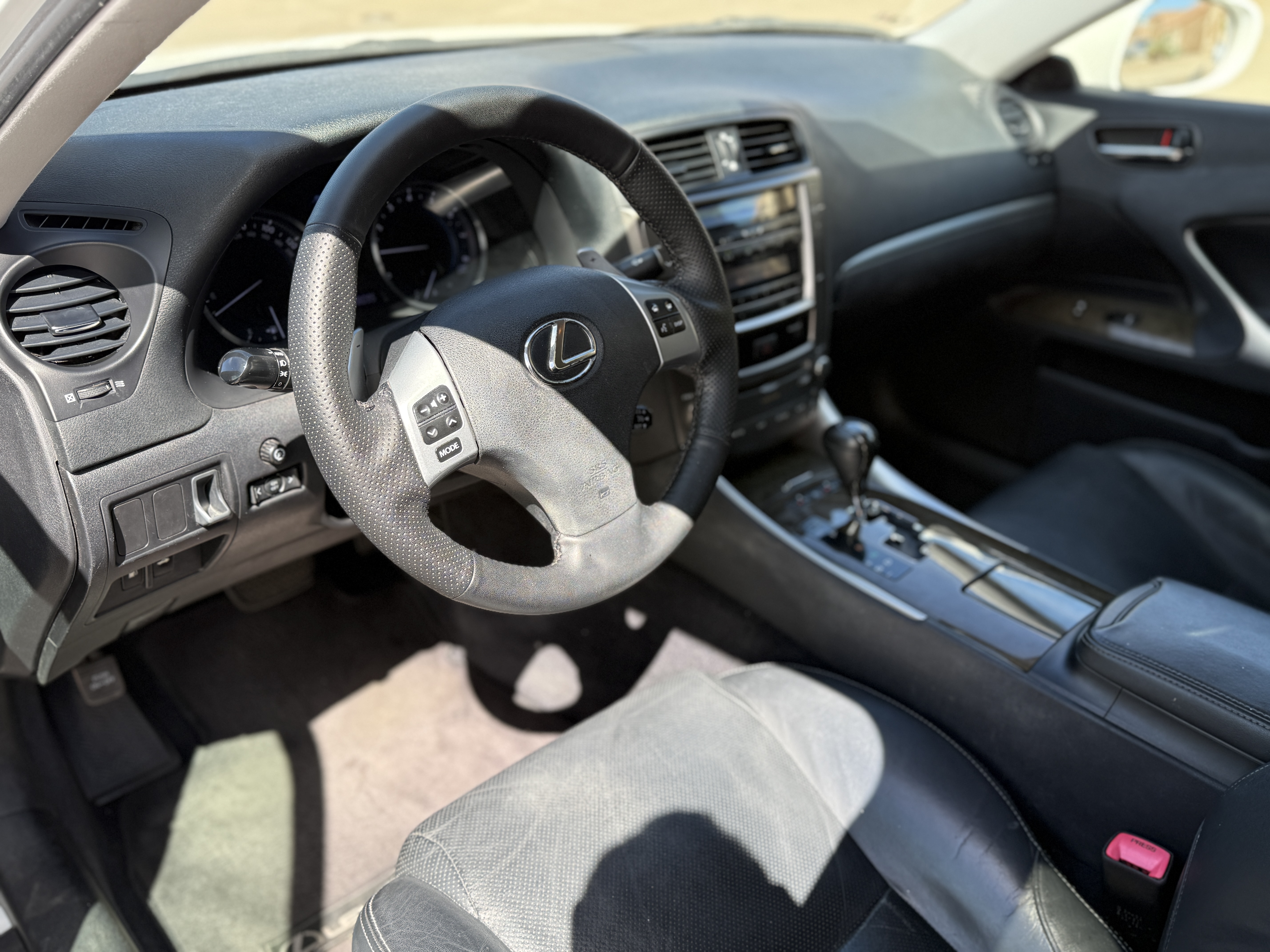 Used 2011 Lexus IS 250 w/ Premium Pkg Value Edition RWD image 13