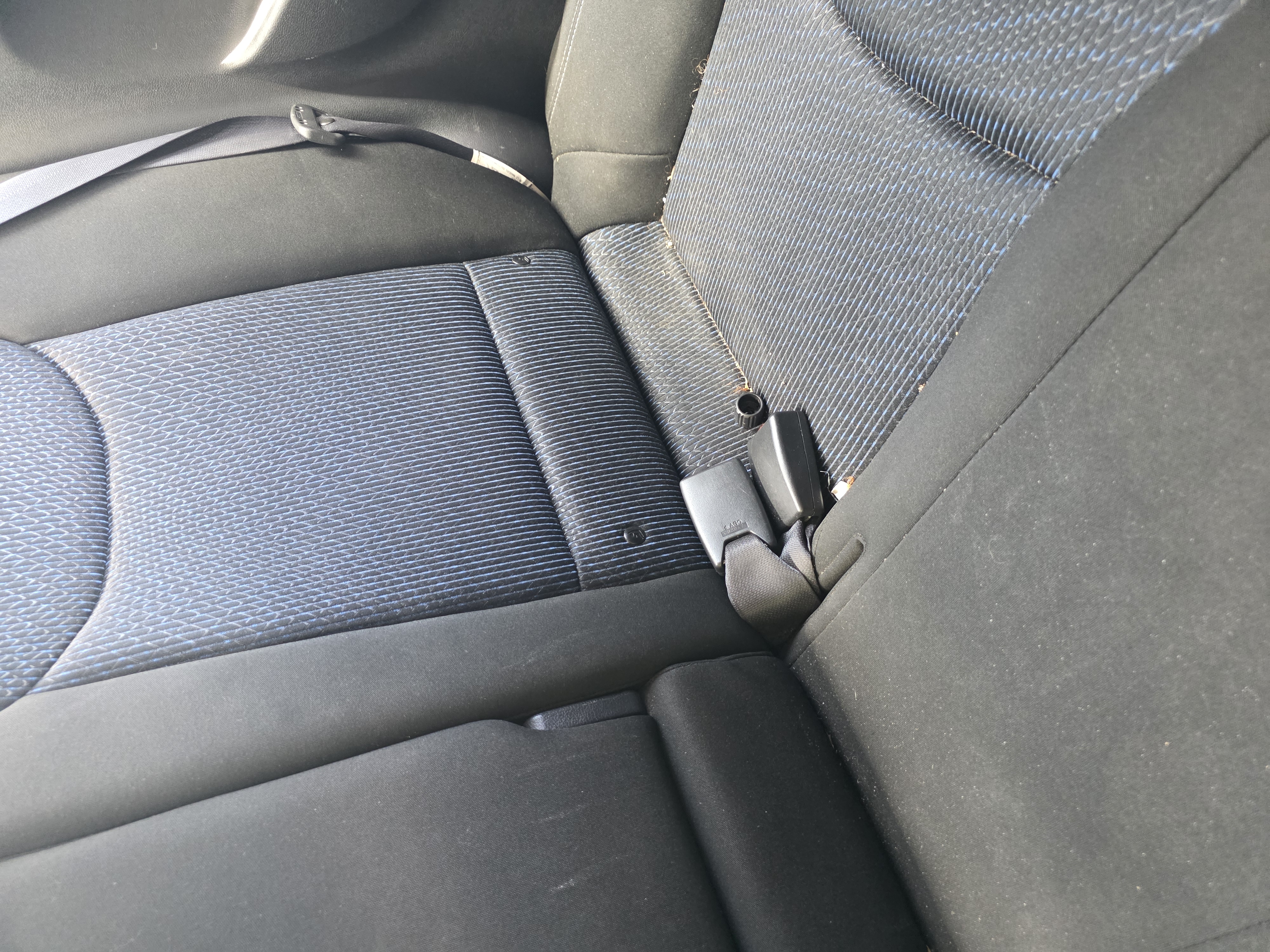 Used 2013 Hyundai Elantra FWD image 16