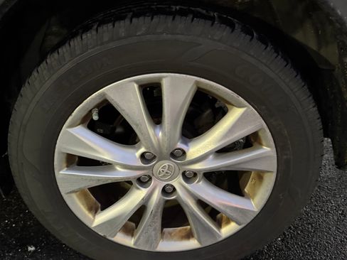 Used 2015 Toyota RAV4 Limited image 15