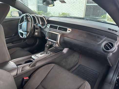Used 2013 Chevrolet Camaro LT image 9