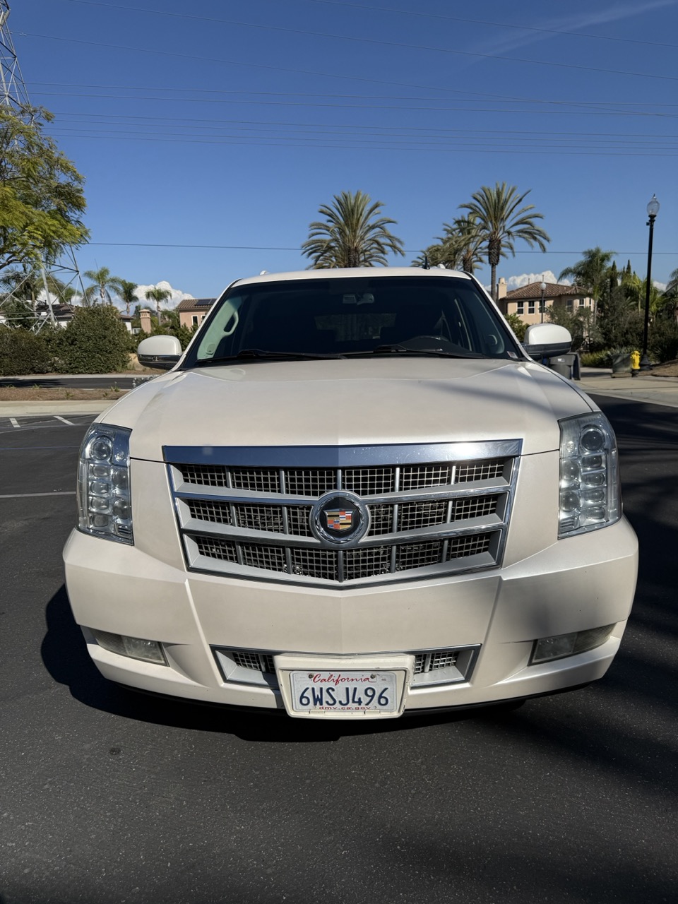 Used 2012 Cadillac Escalade ESV Platinum AWD/4WD image 1
