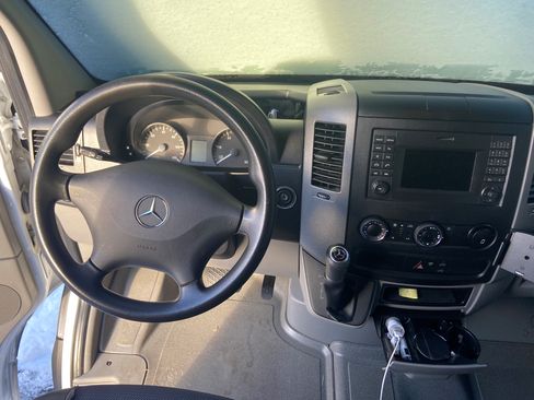 Used 2016 Mercedes-Benz Sprinter 3500 image 13