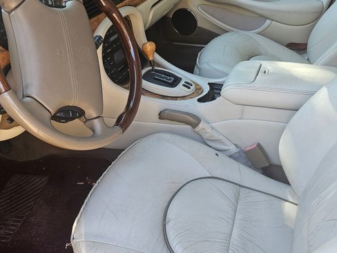 Used 2001 Jaguar XJ Vanden Plas image 15