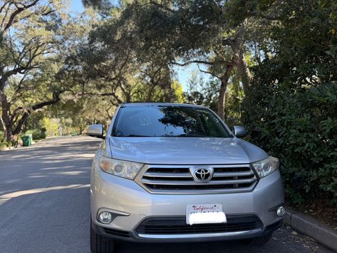 Used 2012 Toyota Highlander Limited image 26