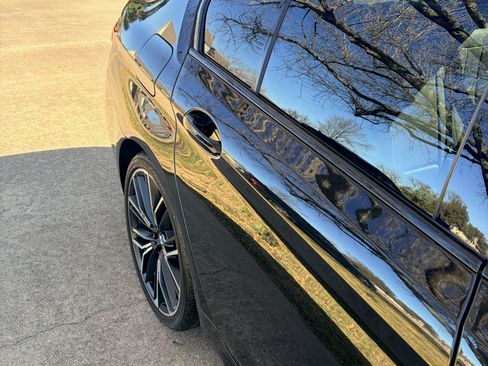 Used 2022 BMW 530i w/ M Sport Package image 5