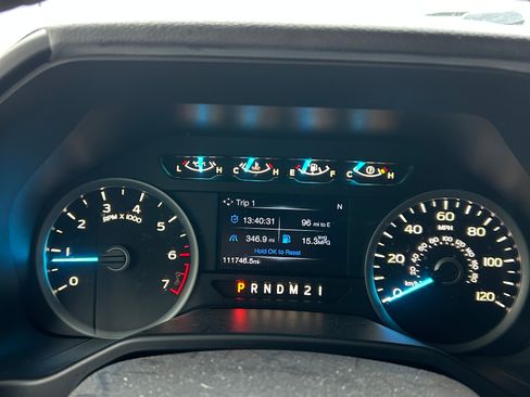 Used 2016 Ford F150 XLT w/ Equipment Group 302A Luxury image 8