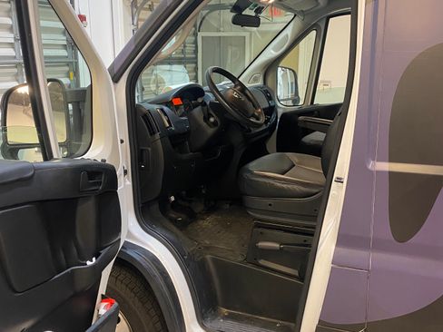 Used 2021 RAM ProMaster 2500 FWD image 11