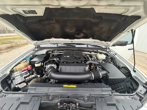 Used 2020 Nissan Frontier S image 2