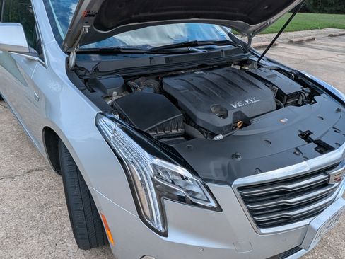 Used 2019 Cadillac XTS Luxury image 9