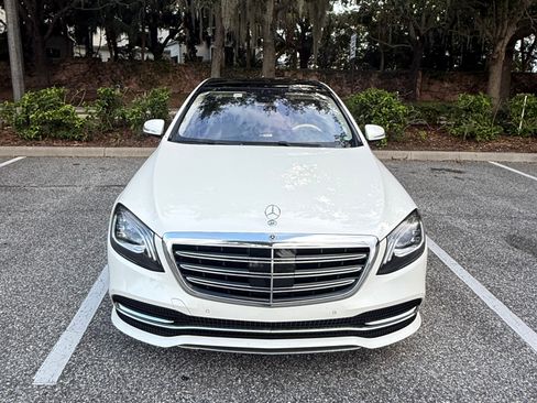 Used 2018 Mercedes-Benz S 560 Sedan image 4