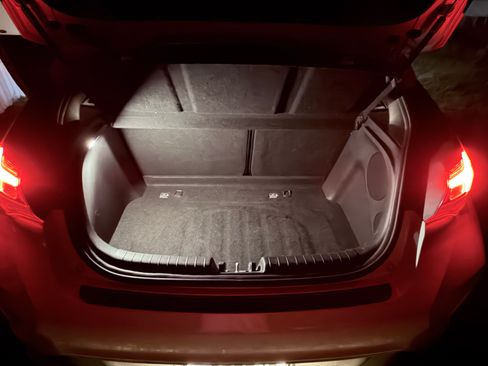 Used 2019 Hyundai Veloster Turbo FWD image 16