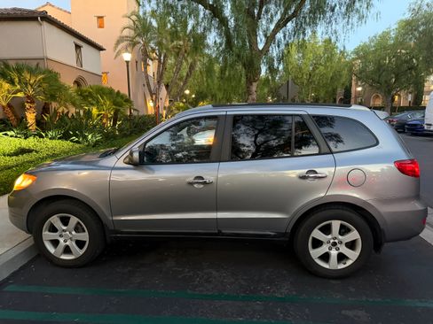 Used 2008 Hyundai Santa Fe Limited FWD image 1
