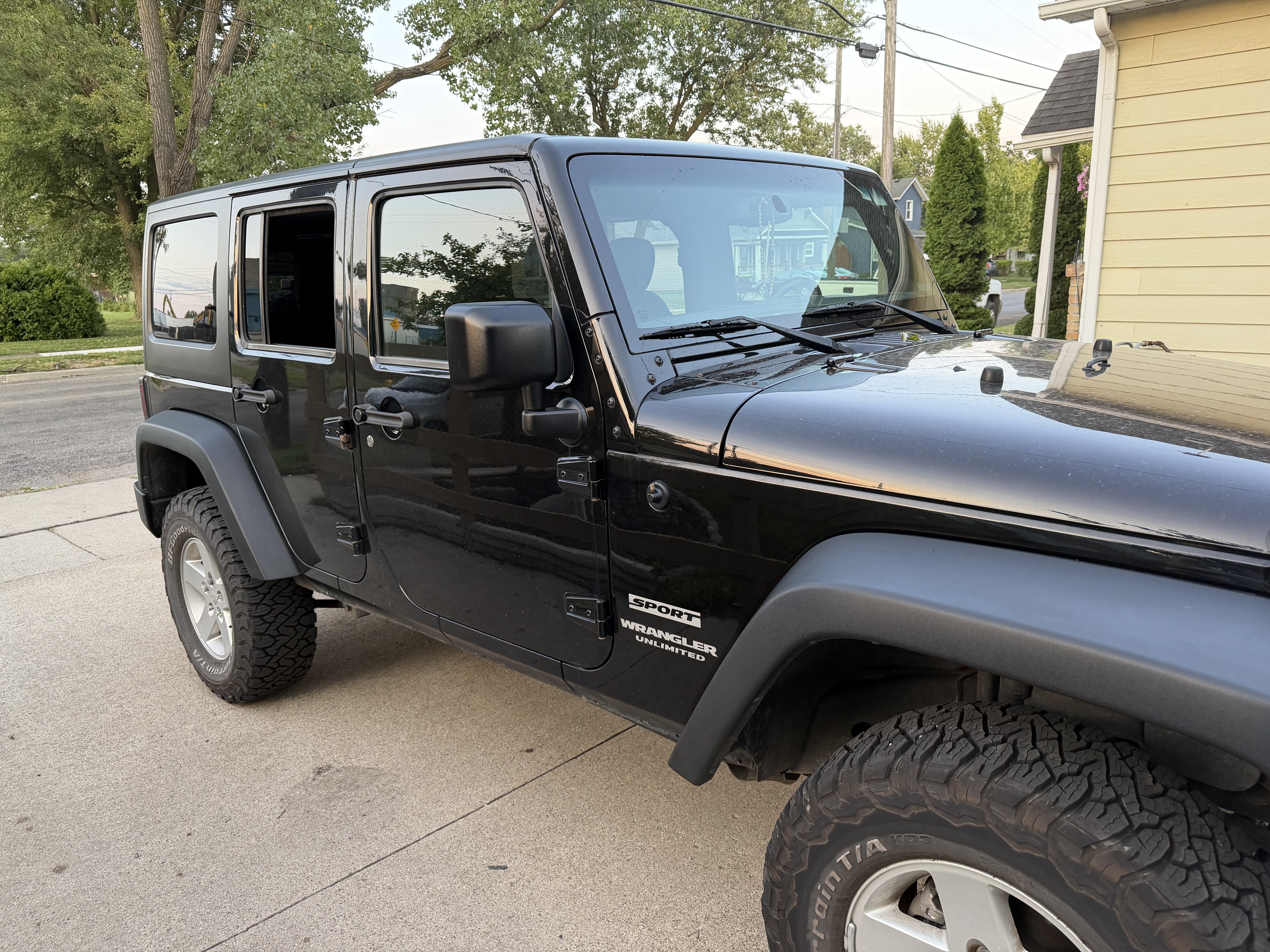 Used 2015 Jeep Wrangler Unlimited Sport w/ Quick Order Package 24S AWD/4WD image 13