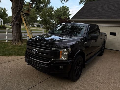 Used 2019 Ford F150 XLT w/ Equipment Group 302A Luxury AWD/4WD image 2