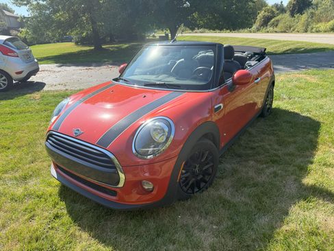 Used 2019 MINI Cooper Convertible FWD image 8